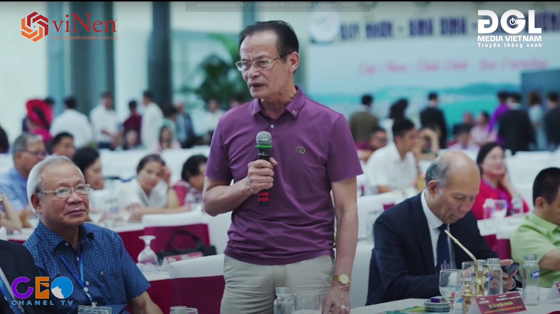 Các chuyên gia tranh luận tại diễn đàn du lịch Quốc Gia 2023